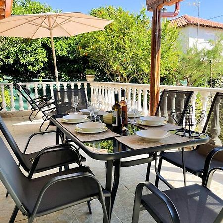 Casa Lia-Beach Front Villa Nea Kallikrateia Kültér fotó