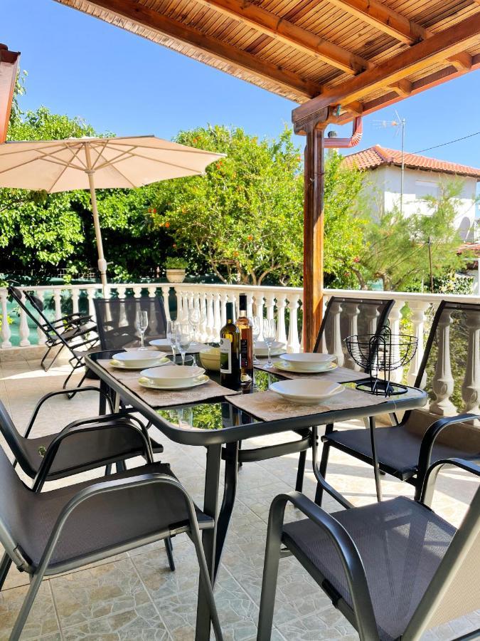 Casa Lia-Beach Front Villa Nea Kallikrateia Kültér fotó