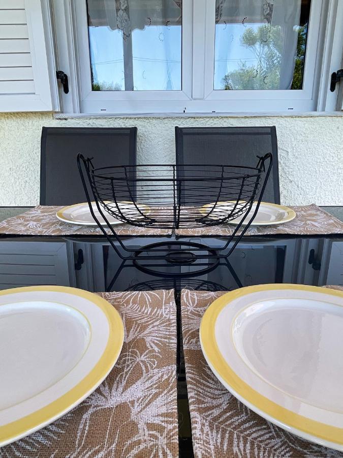 Casa Lia-Beach Front Villa Nea Kallikrateia Kültér fotó