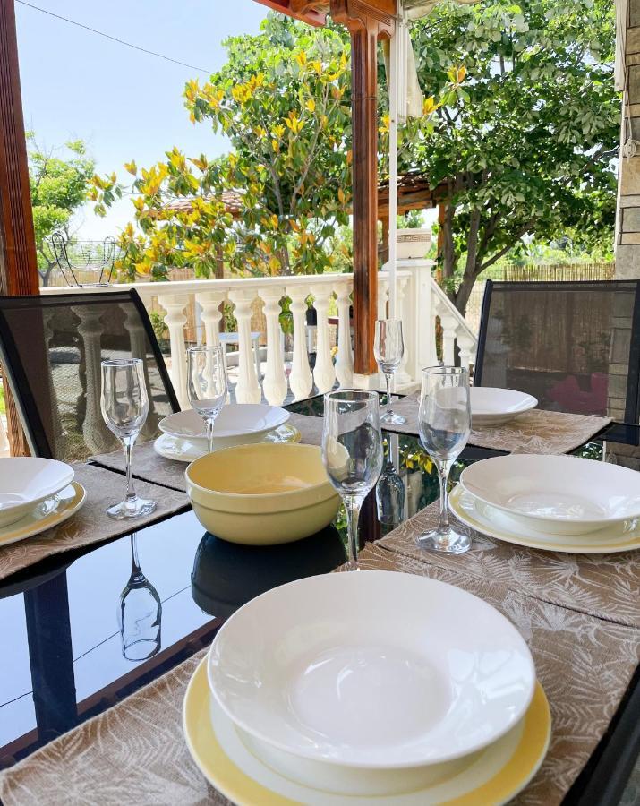 Casa Lia-Beach Front Villa Nea Kallikrateia Kültér fotó