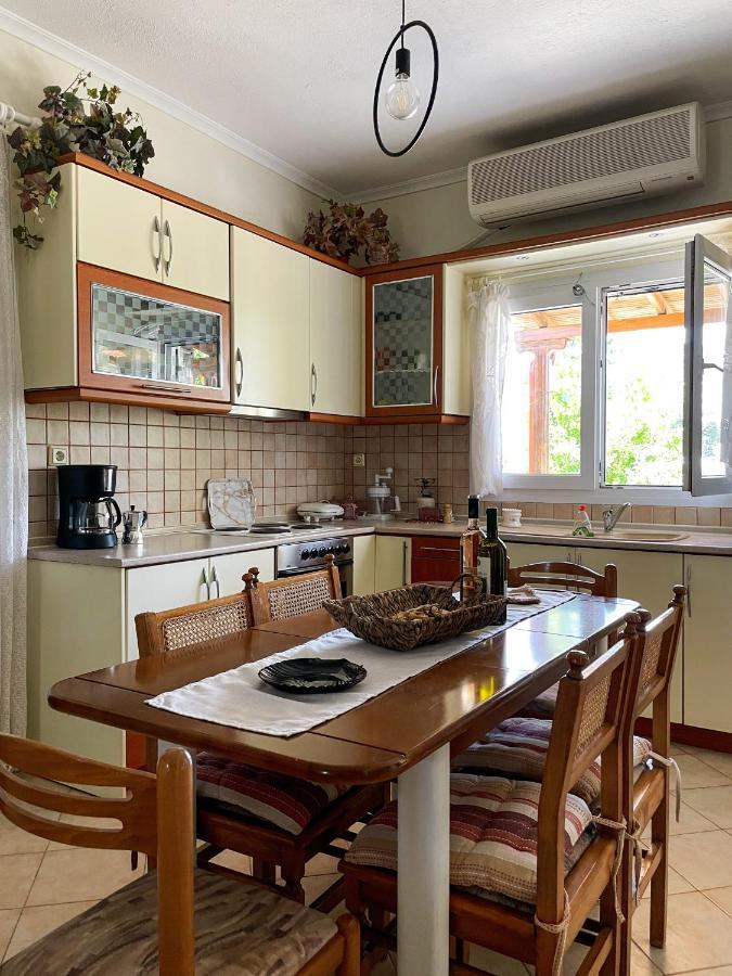 Casa Lia-Beach Front Villa Nea Kallikrateia Kültér fotó