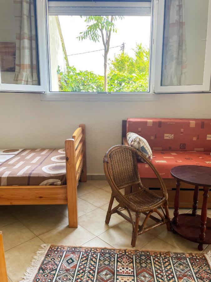 Casa Lia-Beach Front Villa Nea Kallikrateia Kültér fotó